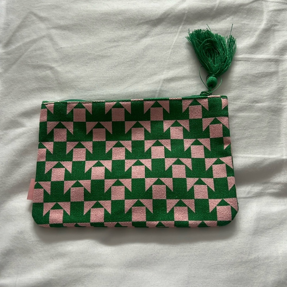 Ipsy Green and Pink Make Up Bag